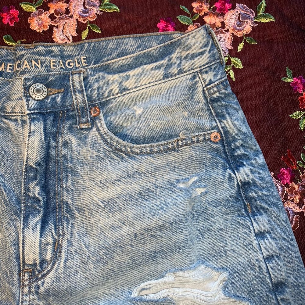 MOM SHORTS